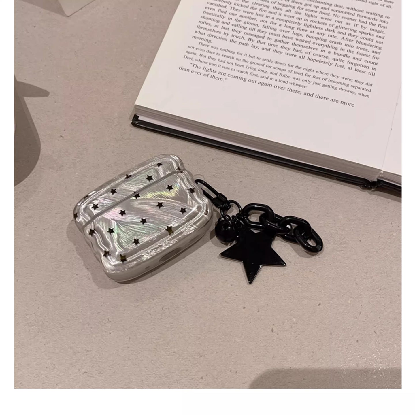 Chromahome Feather Black Star AirPods Case - Chromahome  