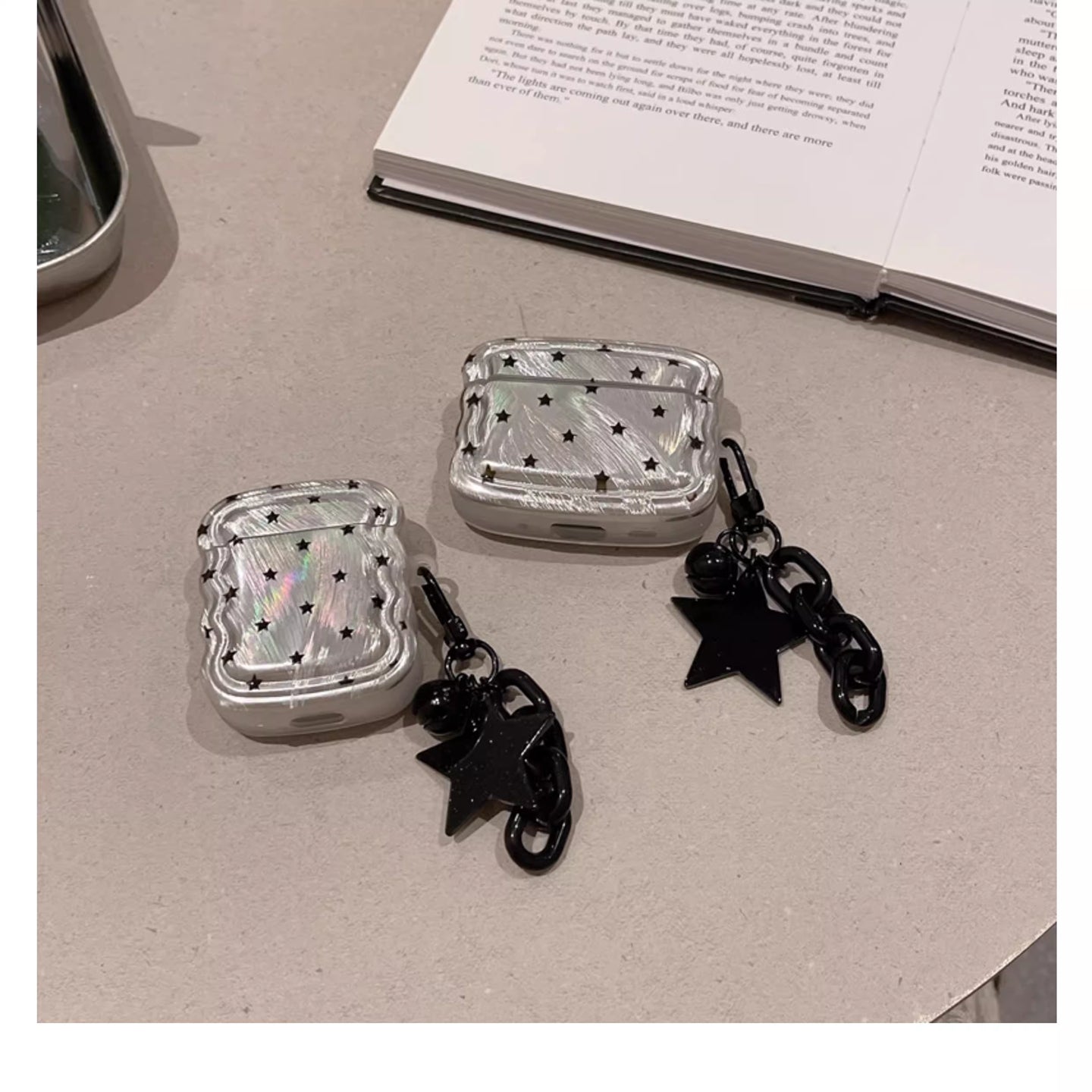 Chromahome Feather Black Star AirPods Case - Chromahome  