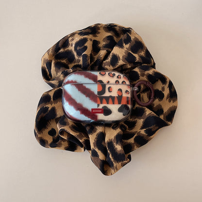 Chromahome Fashionable Retro Leopard Print Stitching Star AirPods Case - Chromahome  