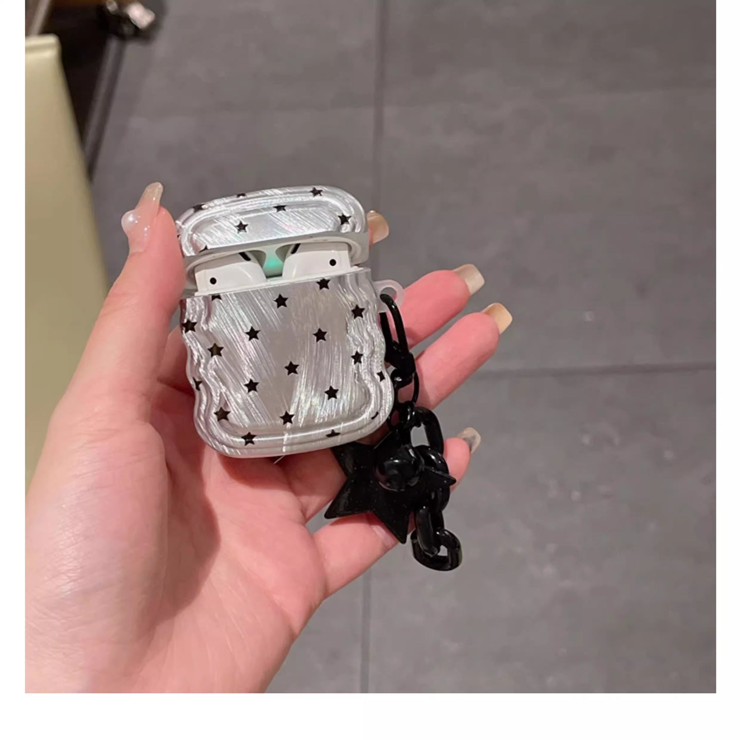 Chromahome Feather Black Star AirPods Case - Chromahome  