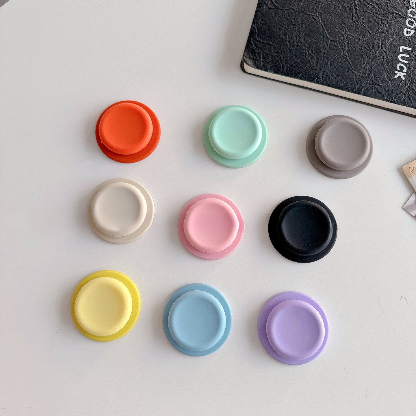 Chromahome Simple Liquid Macaron Magsafe Magnetic iPhone Holder - Chromahome  