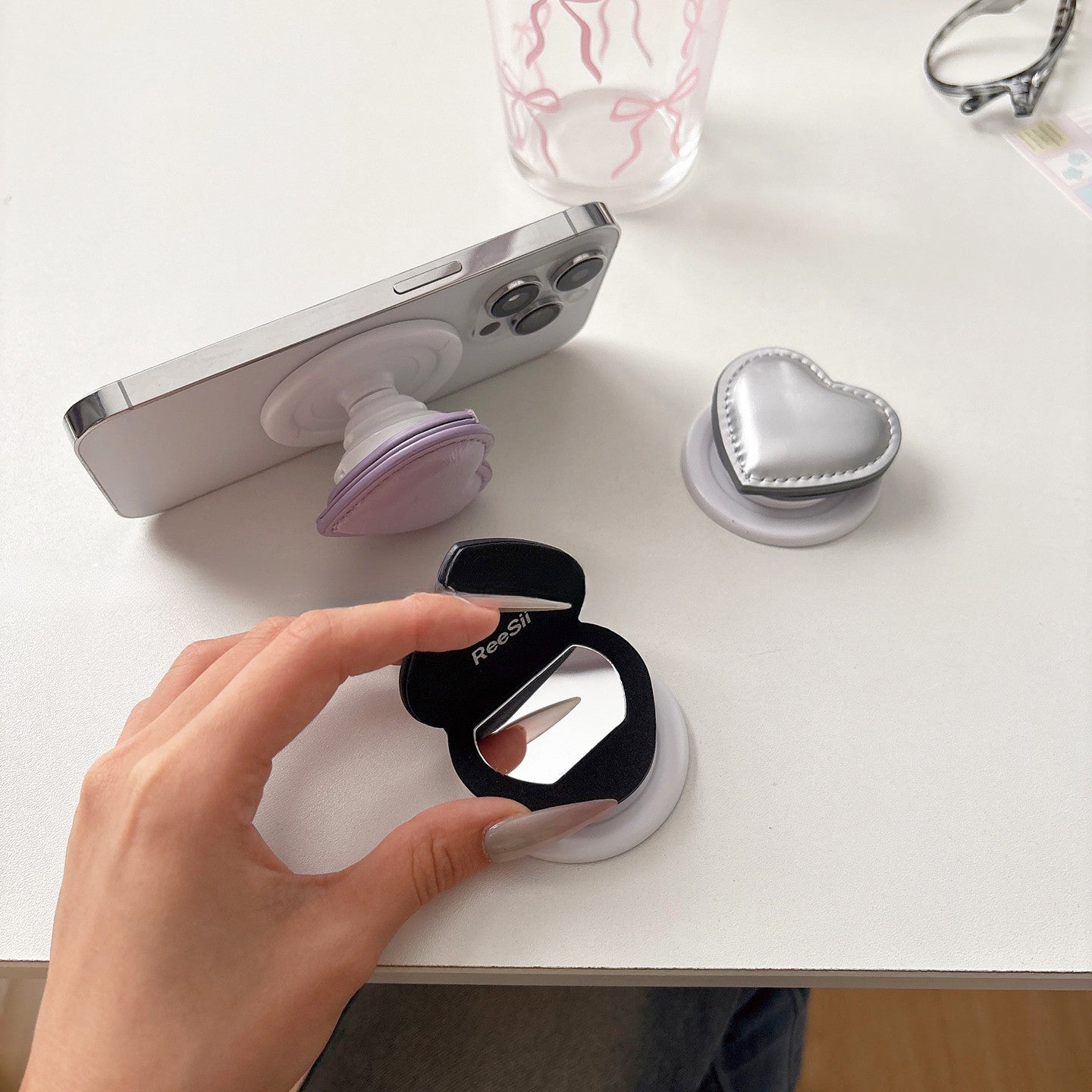 Chromahome Heart Shape Flip Cover Mirror Makeup MagSafe Adhesive Ring Holder